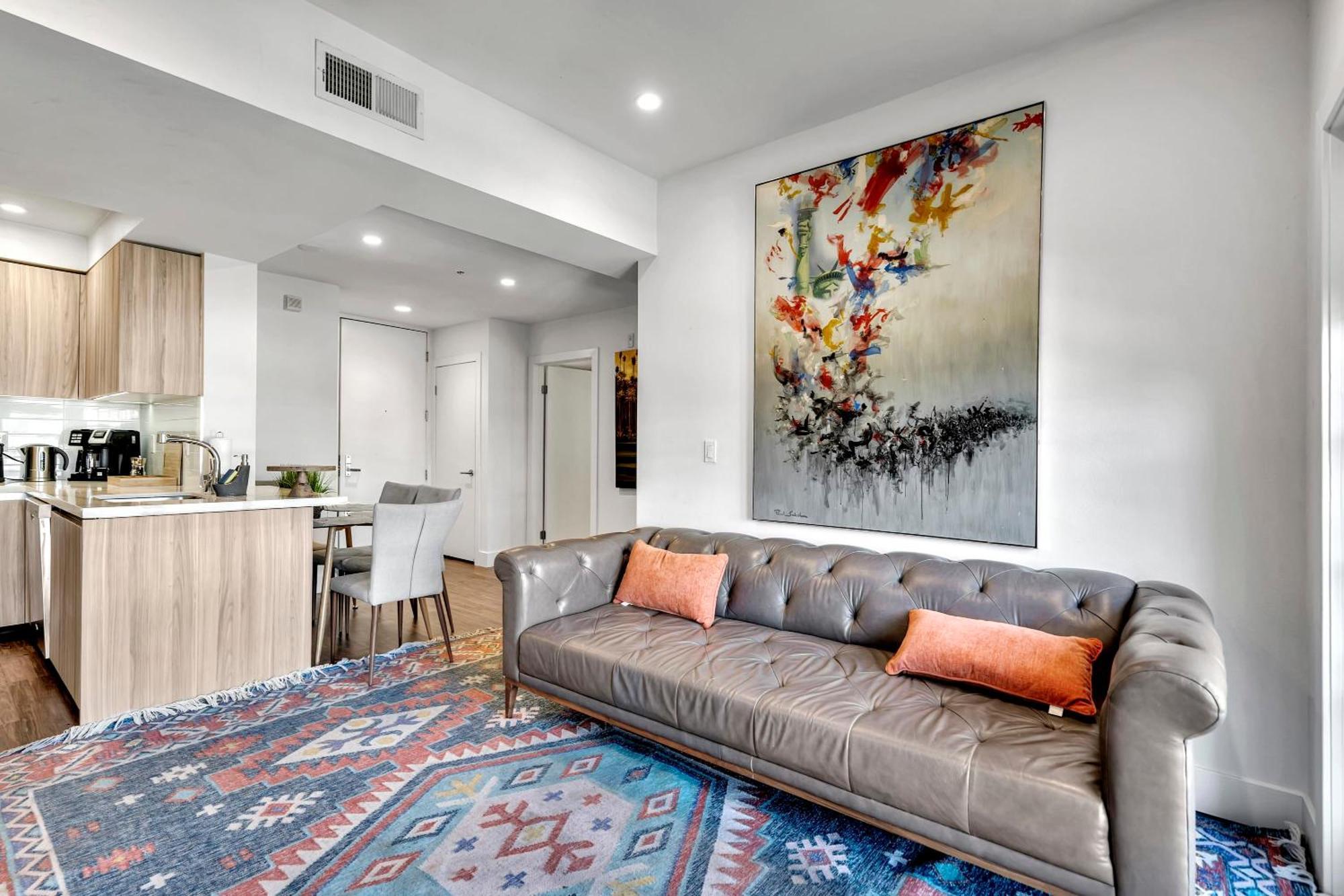 13 Luxury Apartment Los Angeles Exterior photo