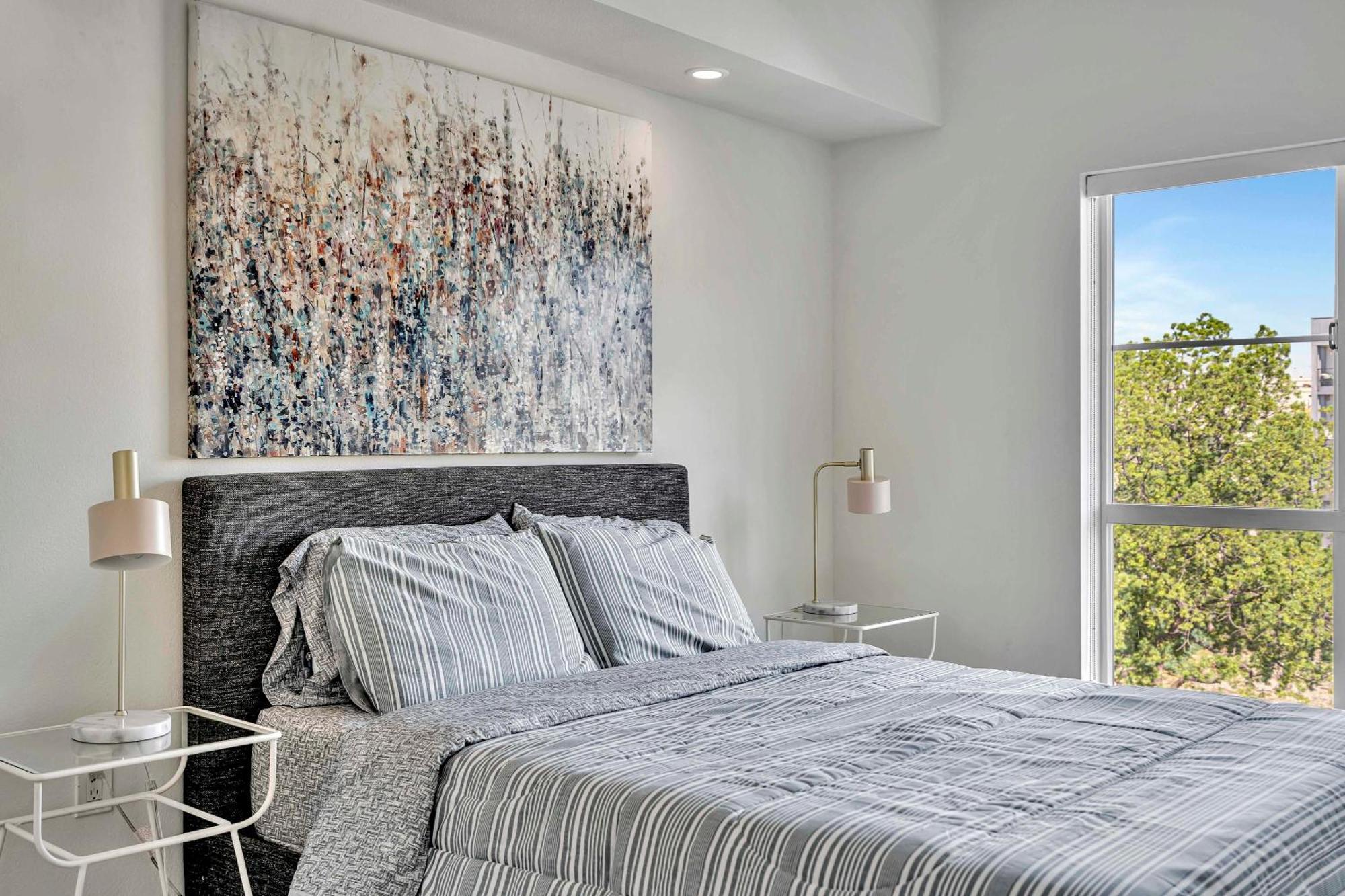 13 Luxury Apartment Los Angeles Exterior photo